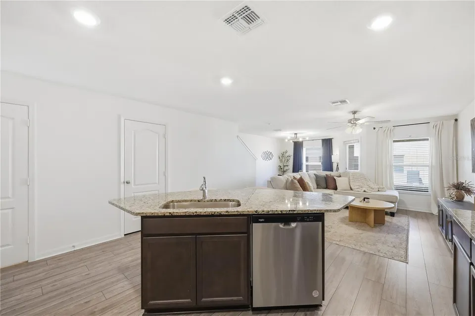 1675 WYNFORD CIR, photo 13
