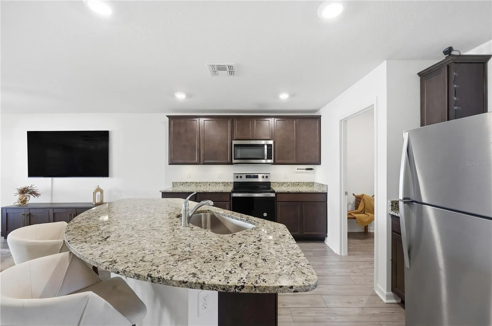 1675 WYNFORD CIR, photo 15