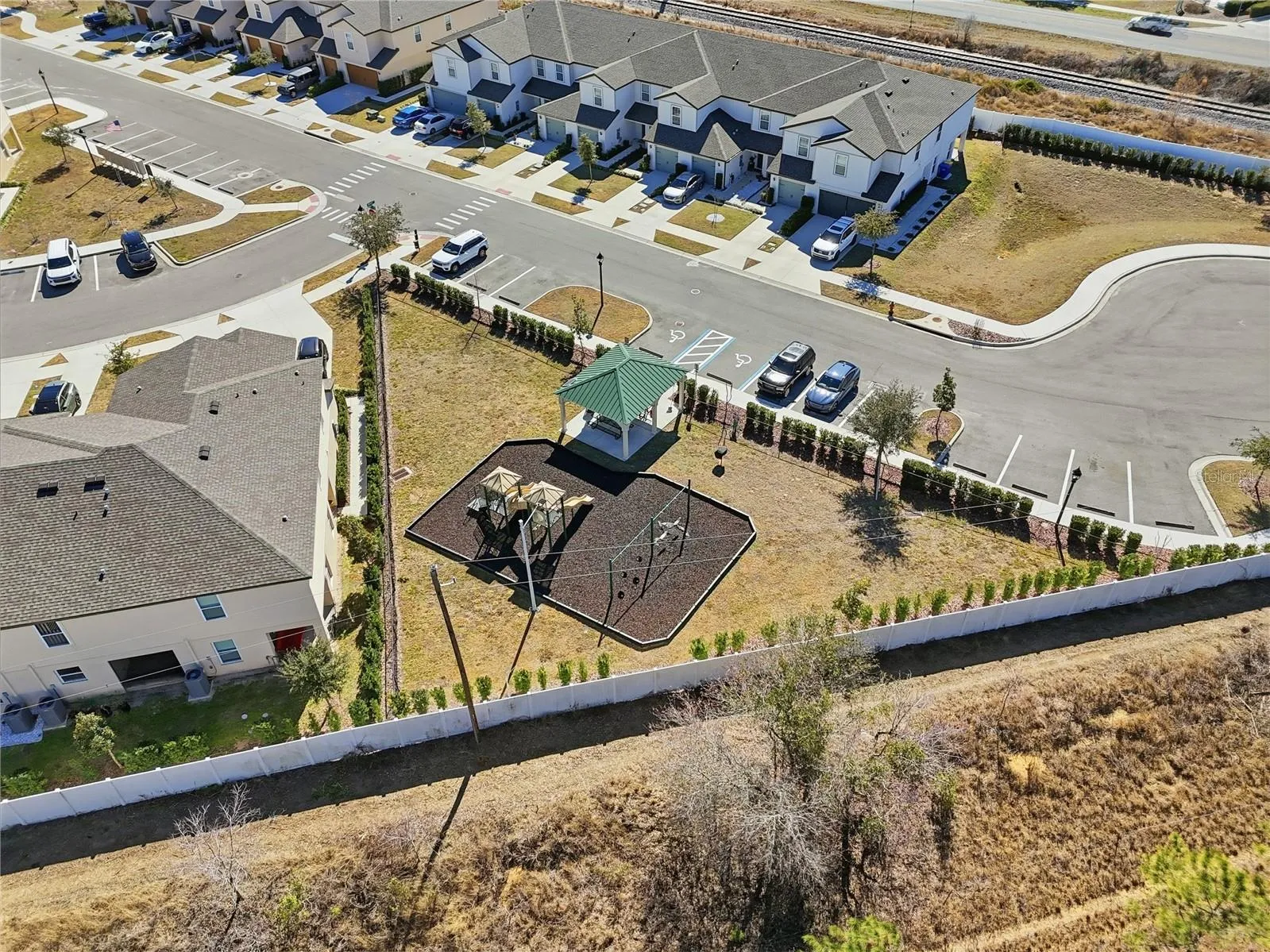 1675 WYNFORD CIR, photo 39
