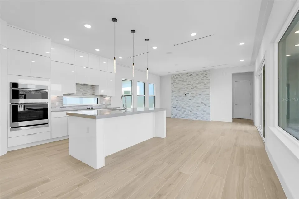 3060 KENSINGTON AVE, photo 9