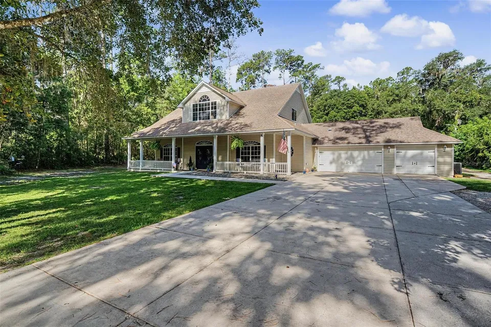 5079 CEDAR LN, photo 1