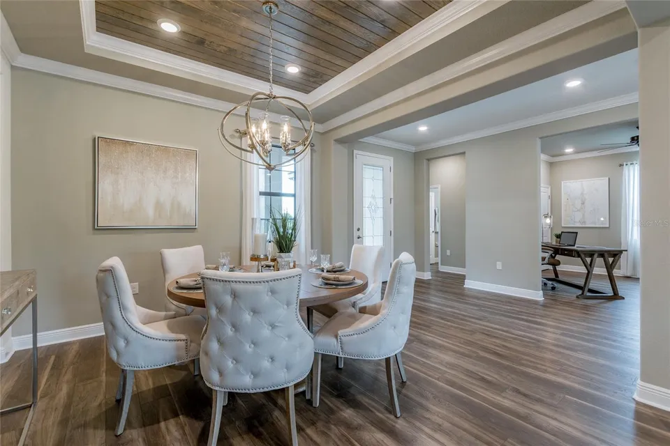 704 ESTATES BLVD, photo 24