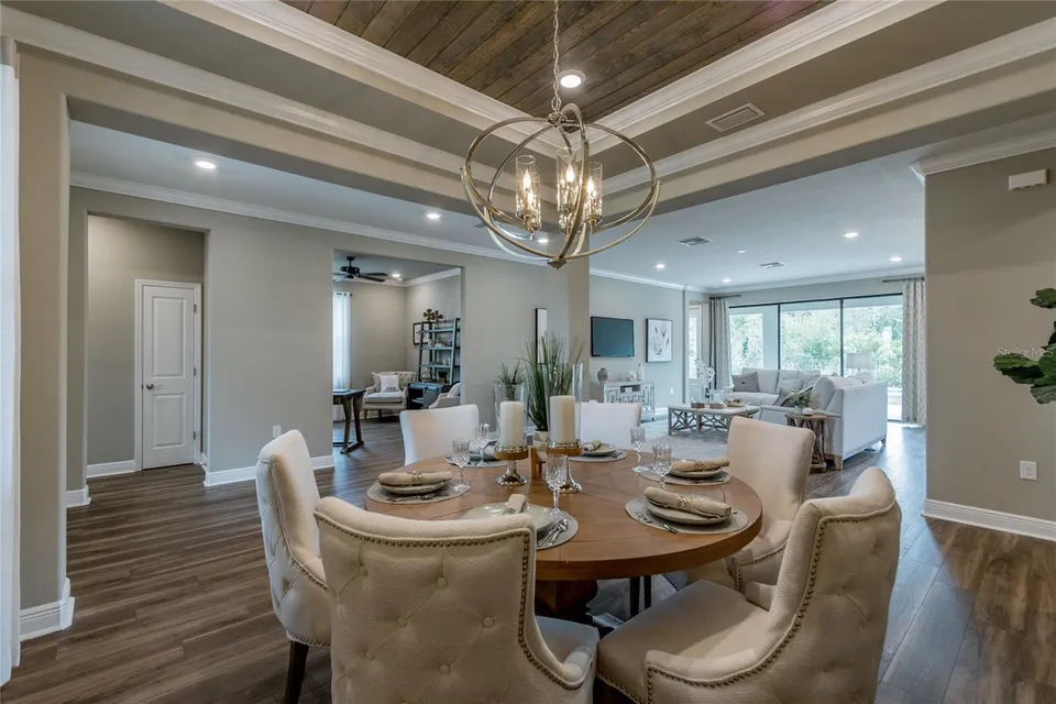 704 ESTATES BLVD, photo 27