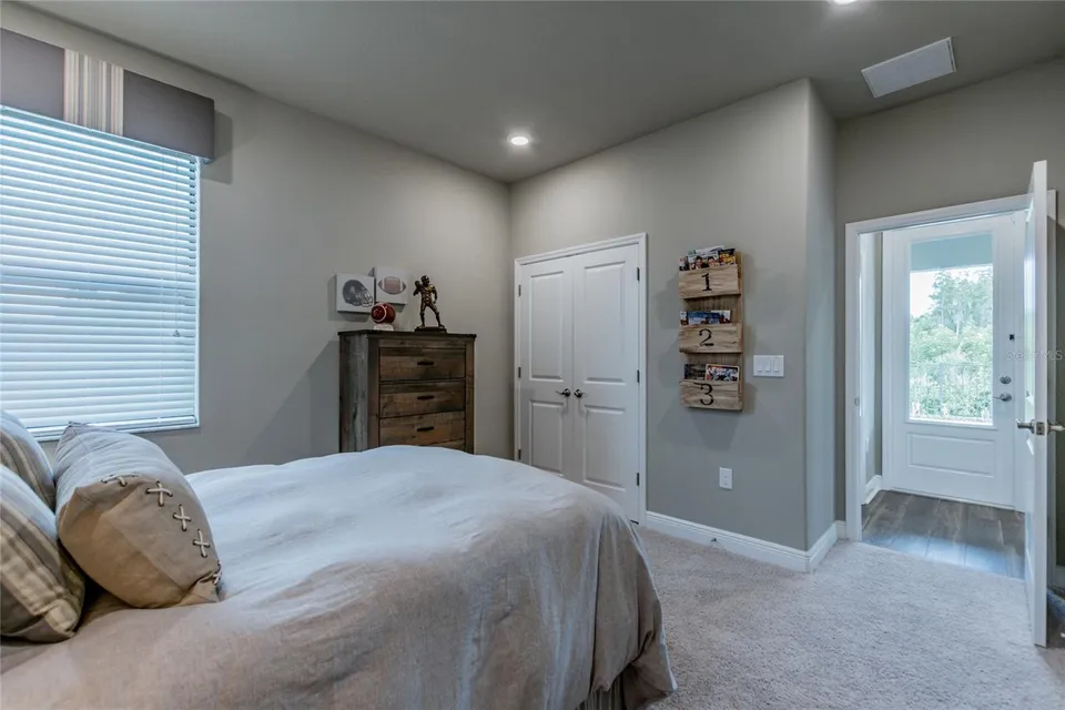 704 ESTATES BLVD, photo 37