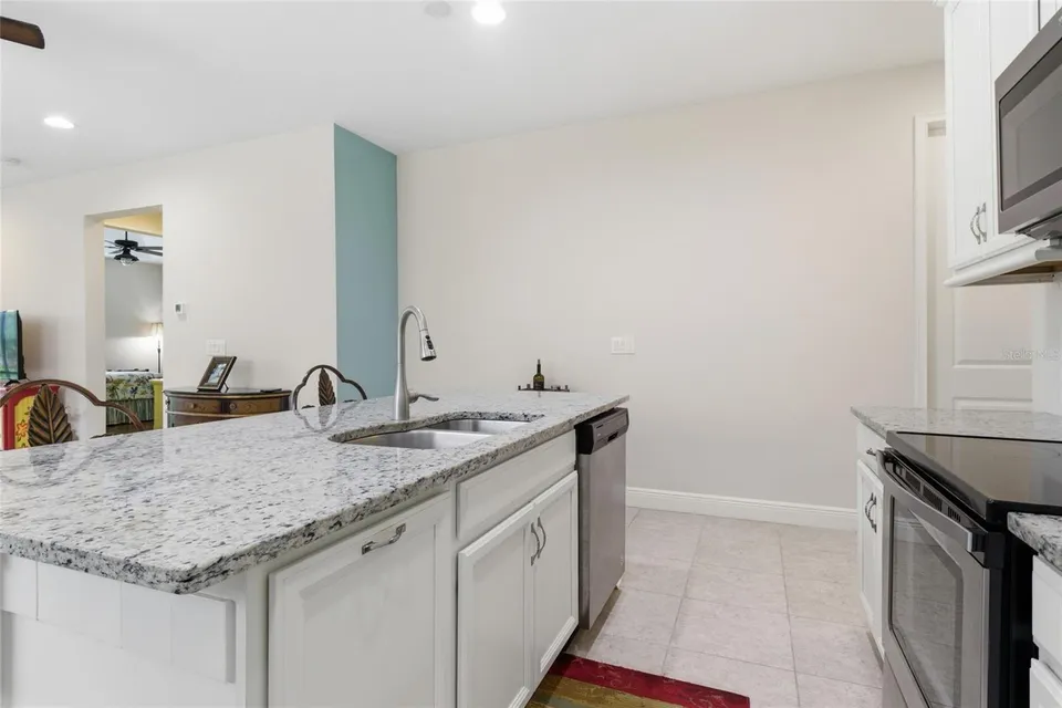 11940 TAPESTRY LN, photo 9