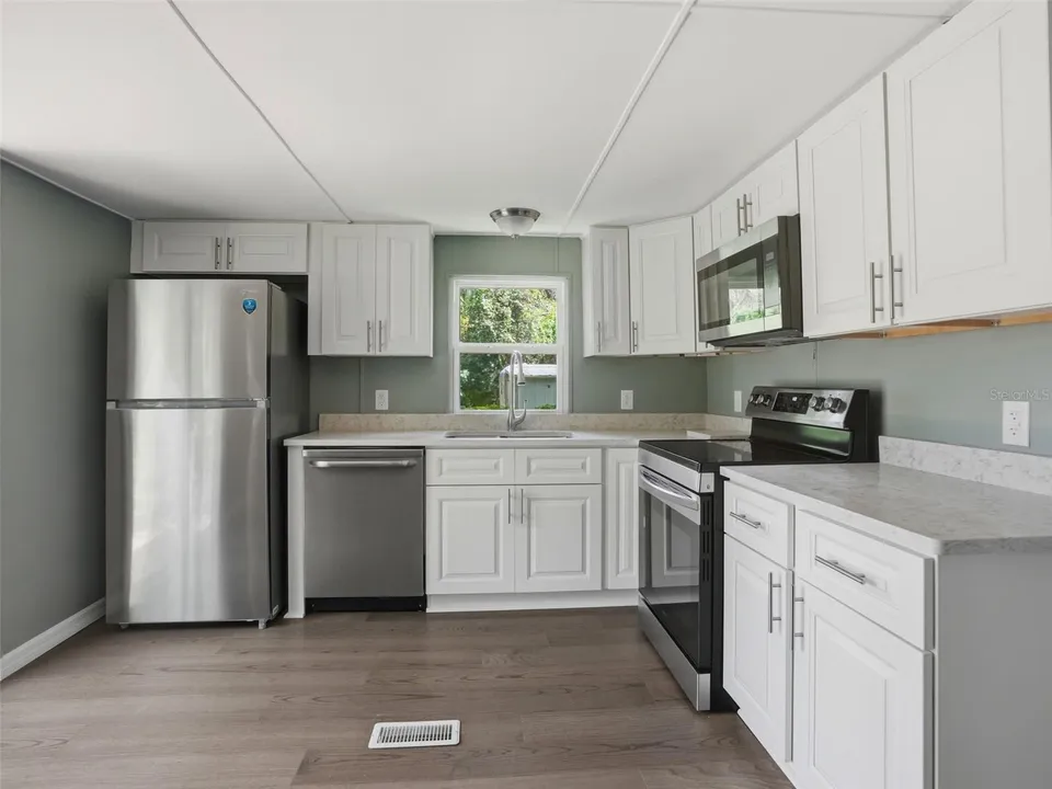 9239 OTTAWA ST, photo 2