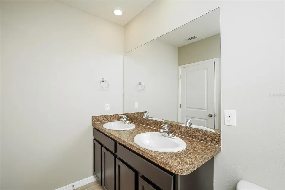 16726 SECRET MEADOW DR, photo 7