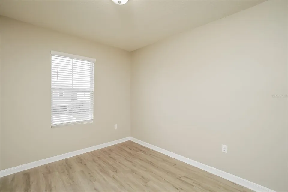 16726 SECRET MEADOW DR, photo 9