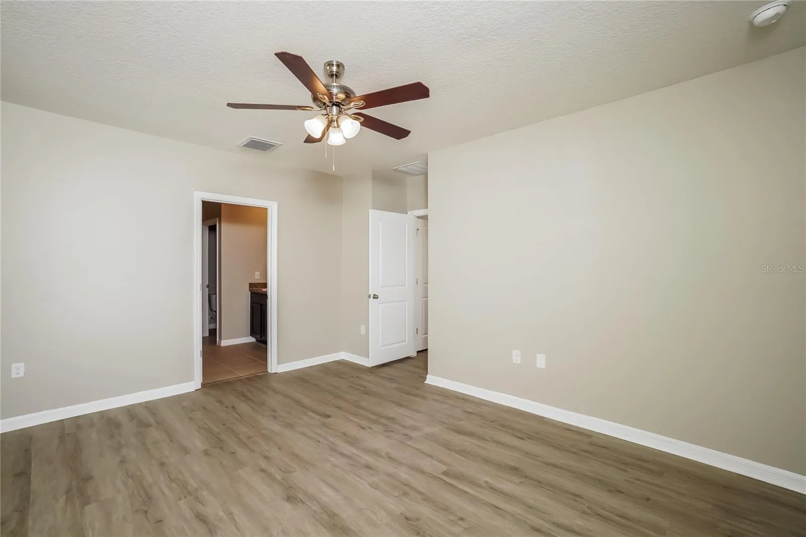 16726 SECRET MEADOW DR, photo 14