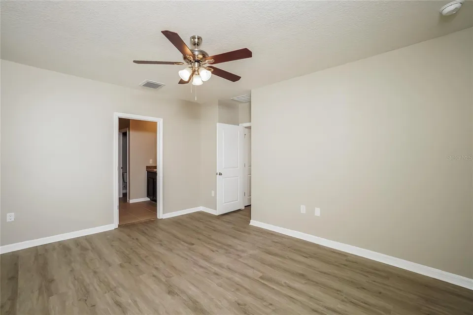 16726 SECRET MEADOW DR, photo 14