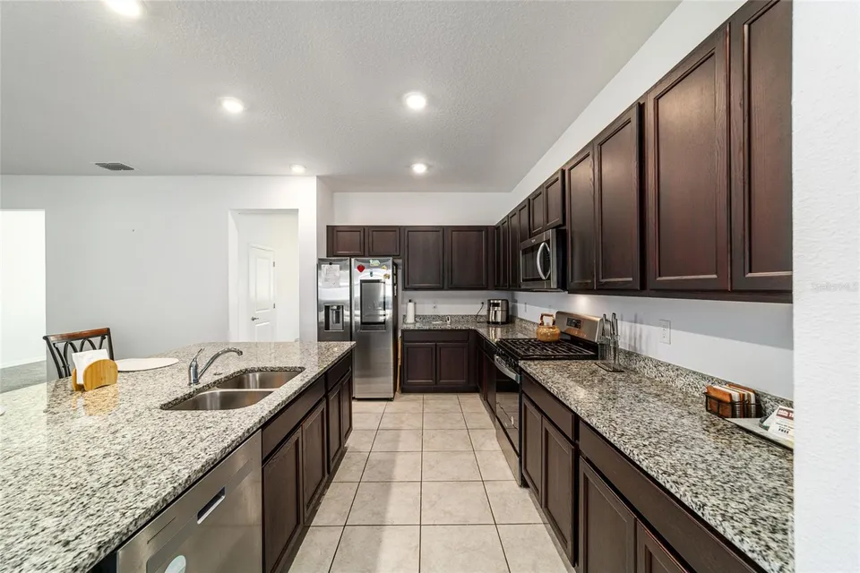 6433 SW 73RD AVE, photo 27