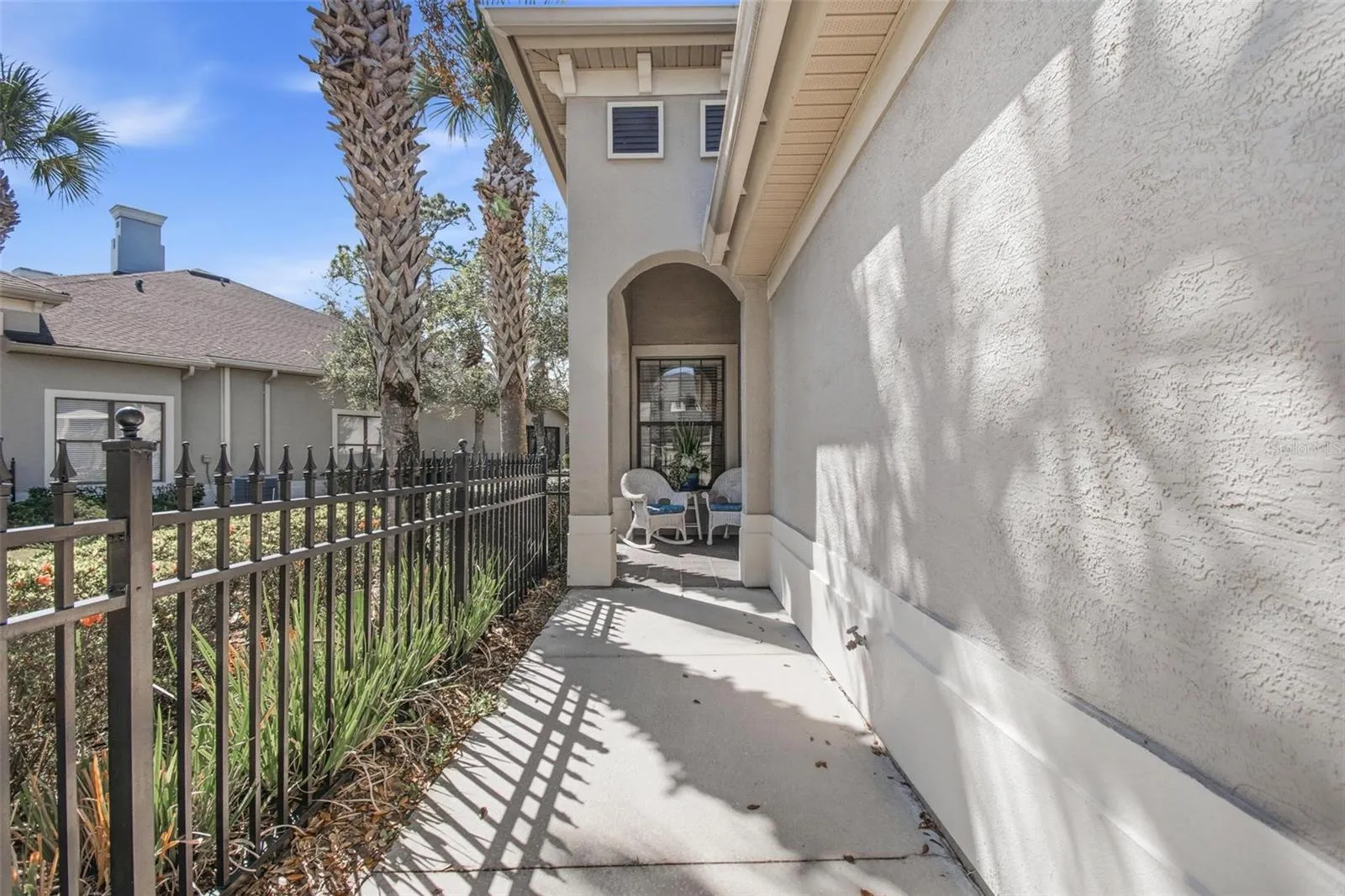 3 RIVER PARK DR N, photo 2