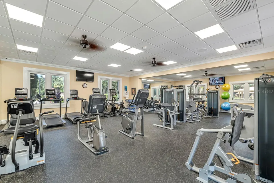 3 RIVER PARK DR N, photo 48