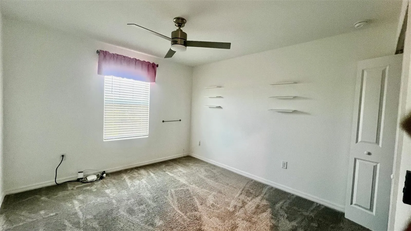 4382 FINCH LN, photo 37