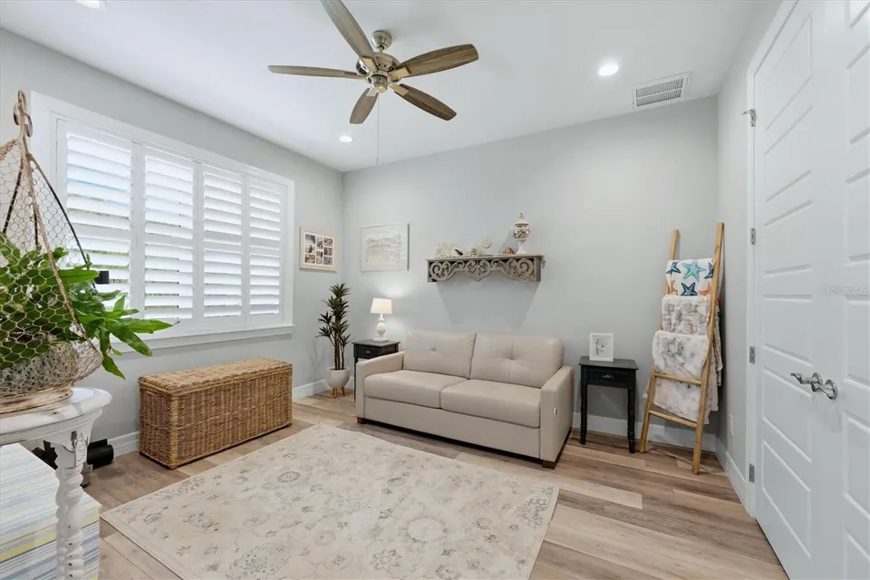 1022 BEEKMAN CIR, photo 25