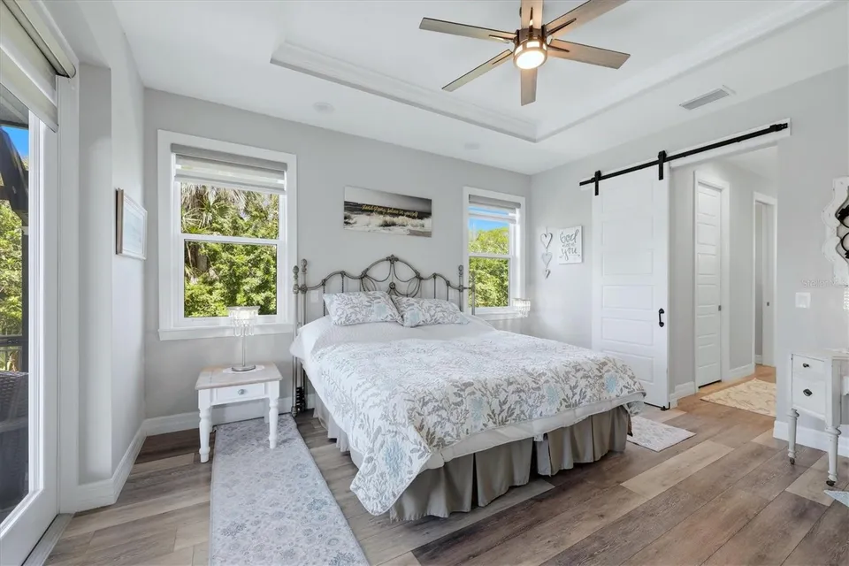 1022 BEEKMAN CIR, photo 27