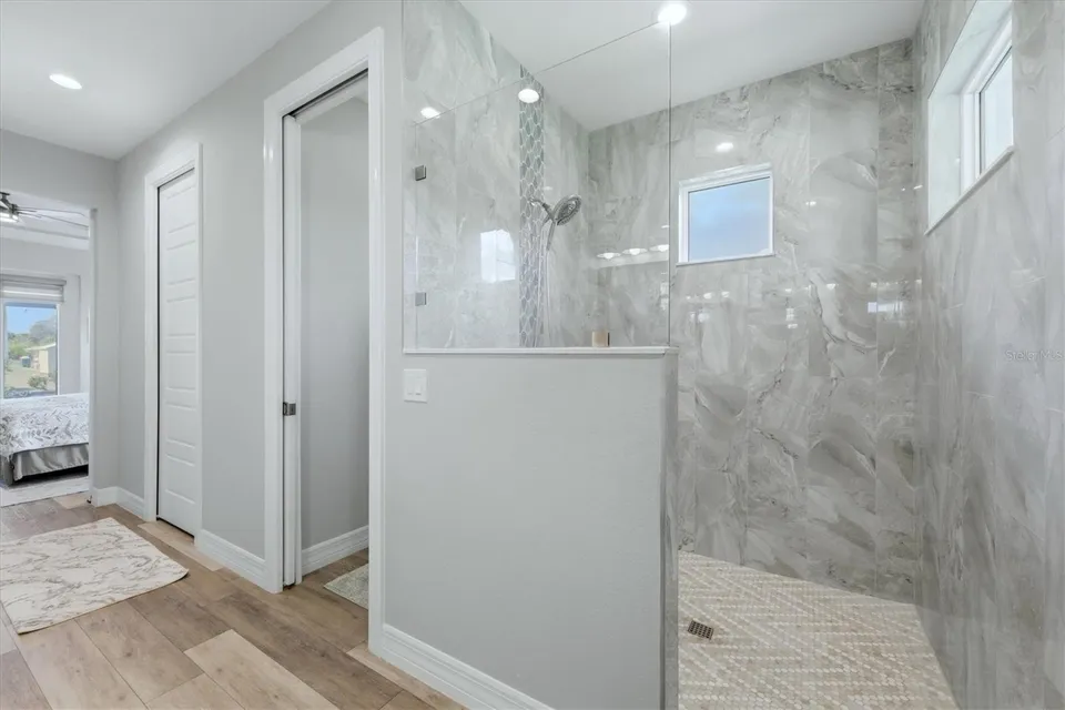 1022 BEEKMAN CIR, photo 32