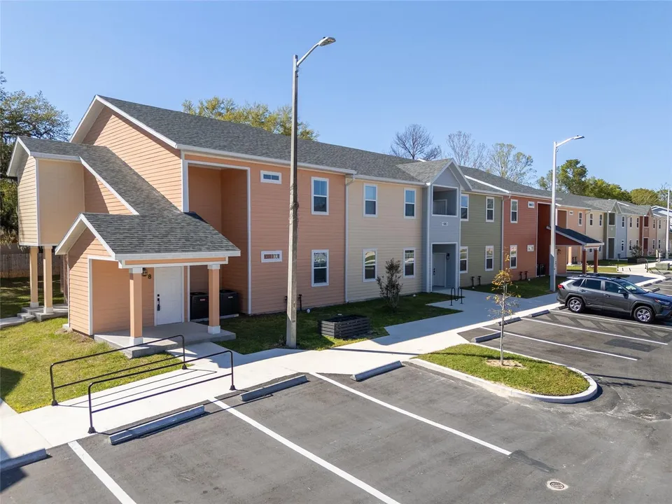 1581 NW 29TH RD #2, photo 1