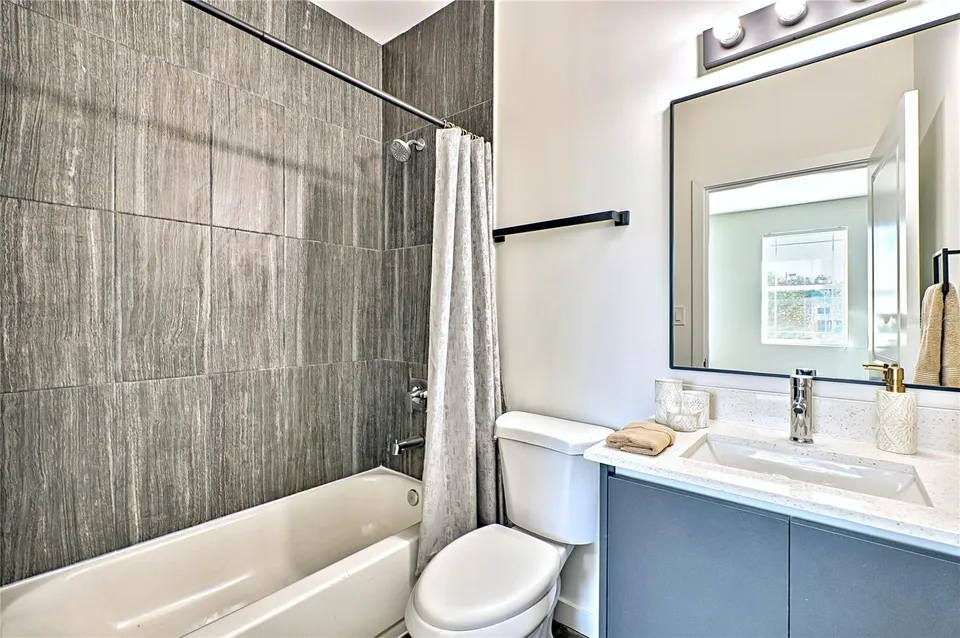 1581 NW 29TH RD #2, photo 9