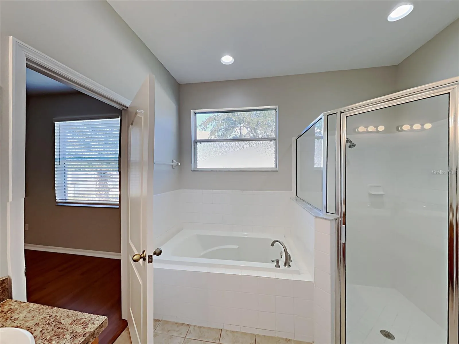 4020 LANGDRUM DR, photo 10