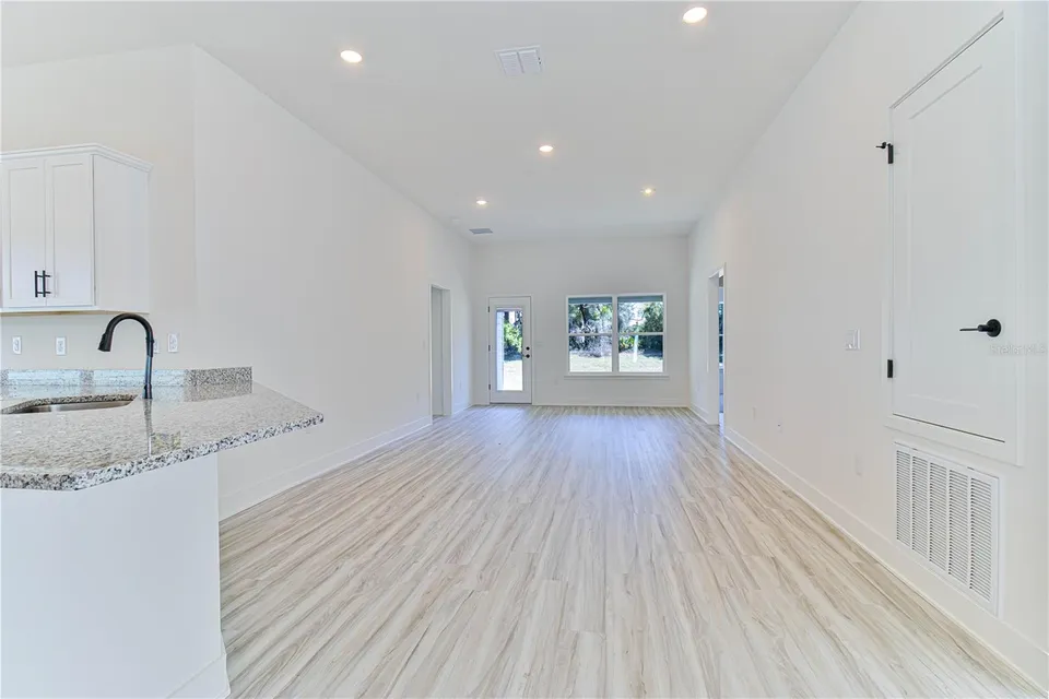 16881 NW 176TH WAY, photo 5