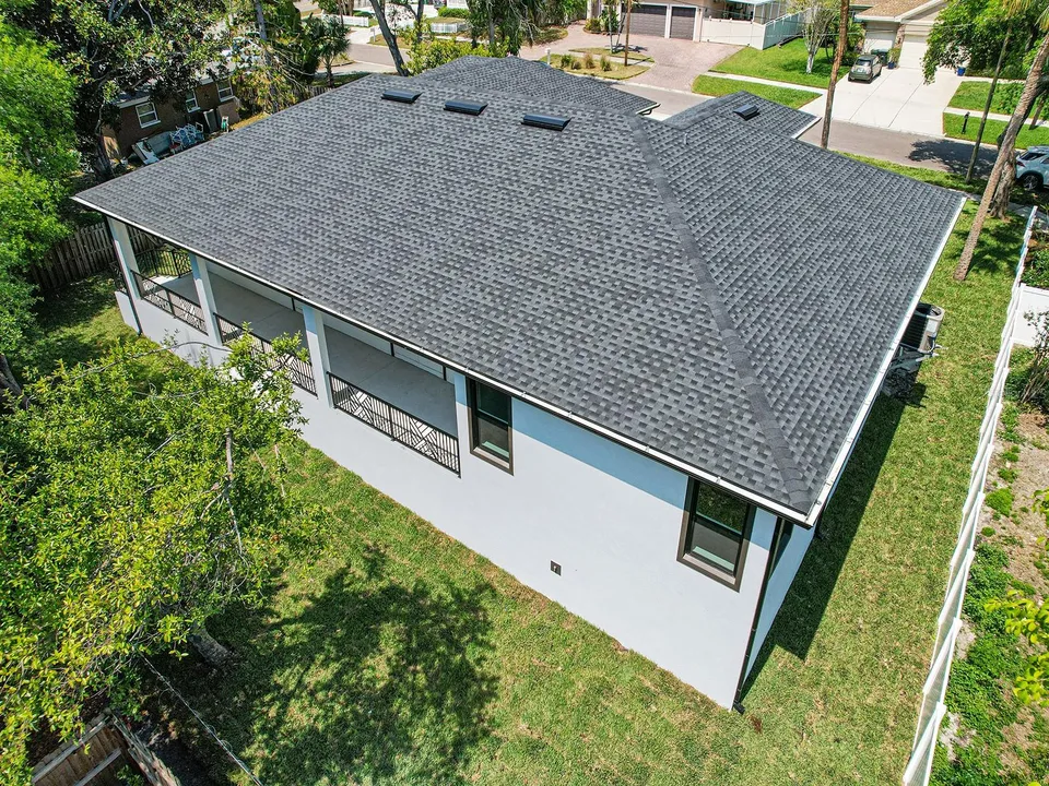 108 IRWIN ST E, photo 7