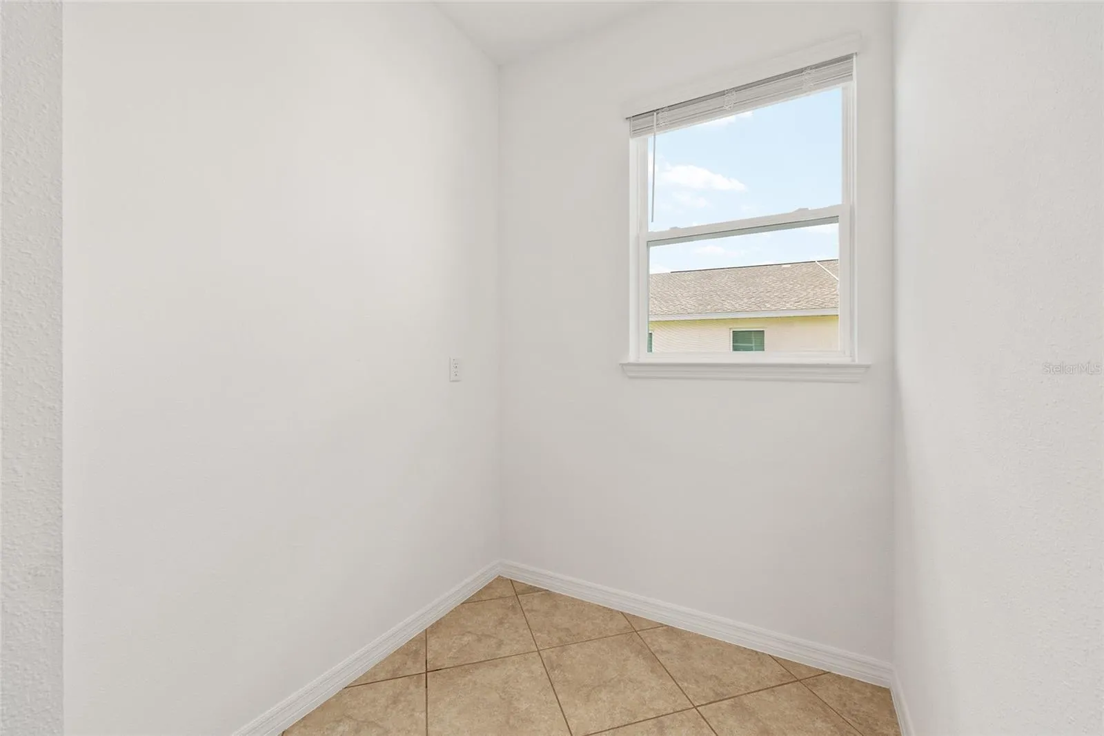 7728 SW 56TH PL, photo 26