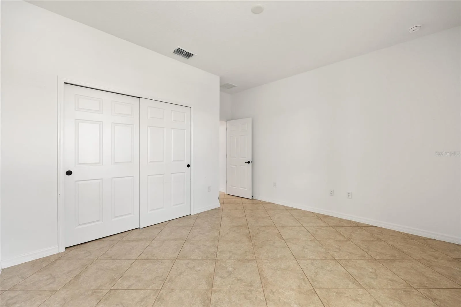 7728 SW 56TH PL, photo 32