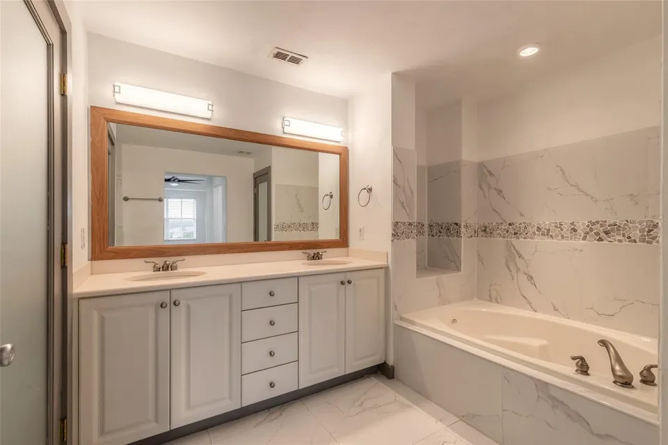 424 LUNA BELLA LN #416C, photo 19
