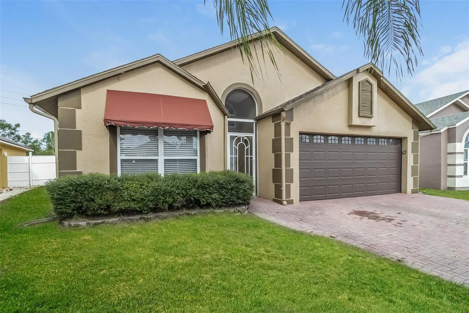 120 LAKEBREEZE CIR, photo 2