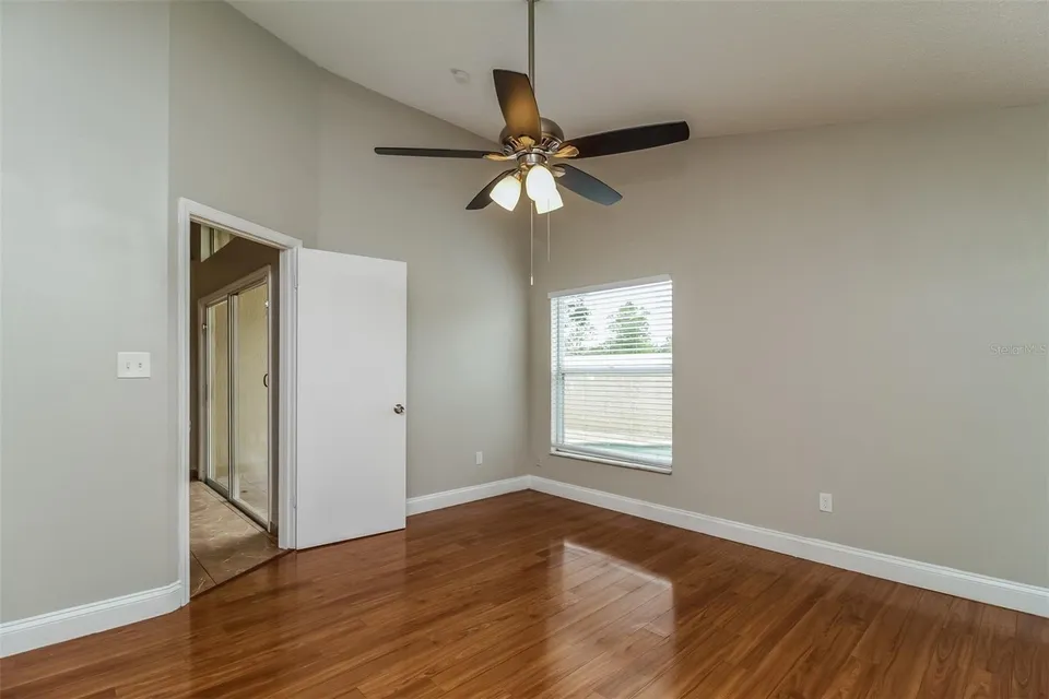 120 LAKEBREEZE CIR, photo 8