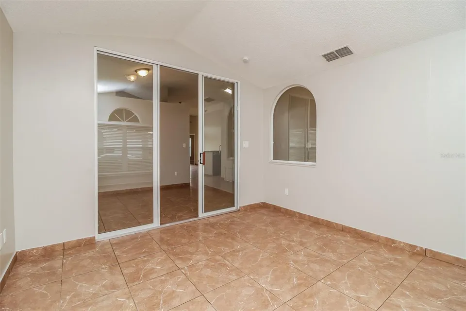 120 LAKEBREEZE CIR, photo 11