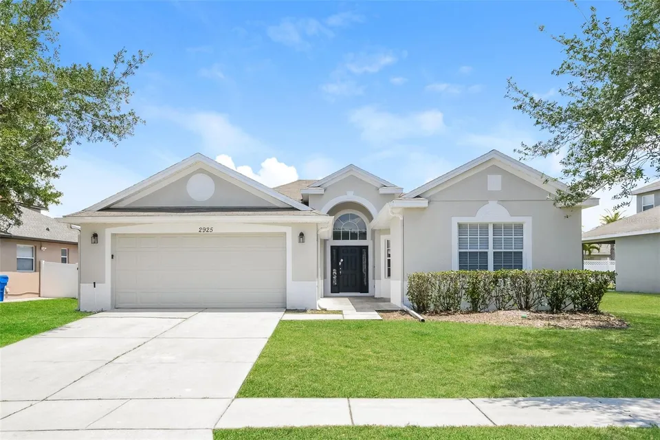 2925 WILLOW CREEK LN, photo 1