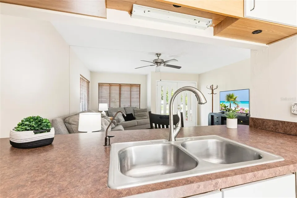 8 LLADD CT, photo 14