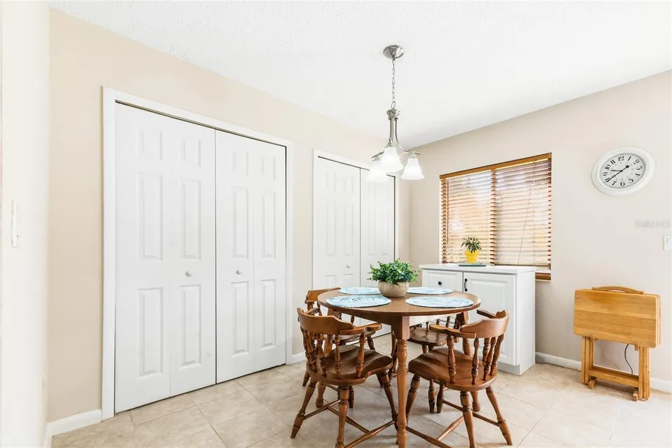 8 LLADD CT, photo 18