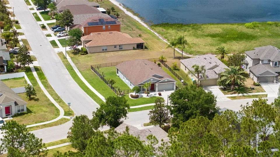 7619 CRESCENT PALM DR, photo 19