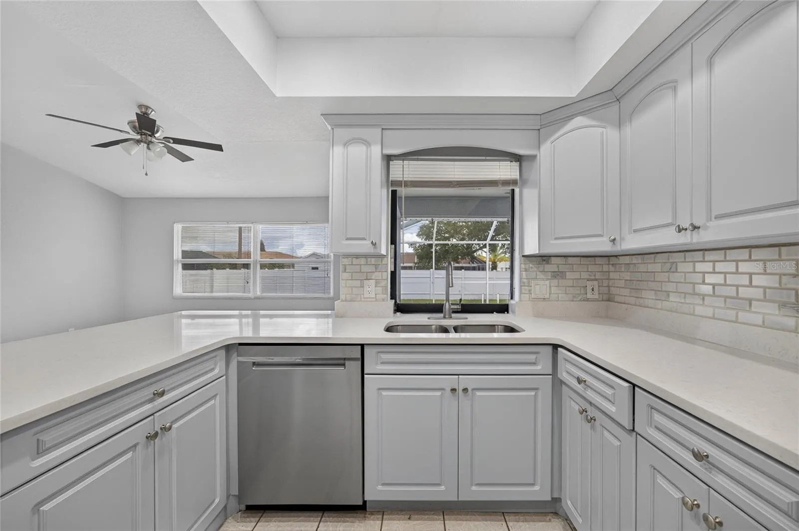 881 RIVIERA LN NW, photo 13