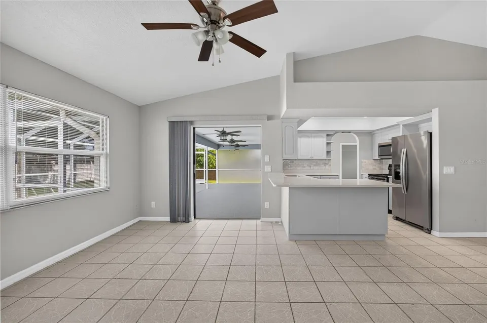 881 RIVIERA LN NW, photo 21
