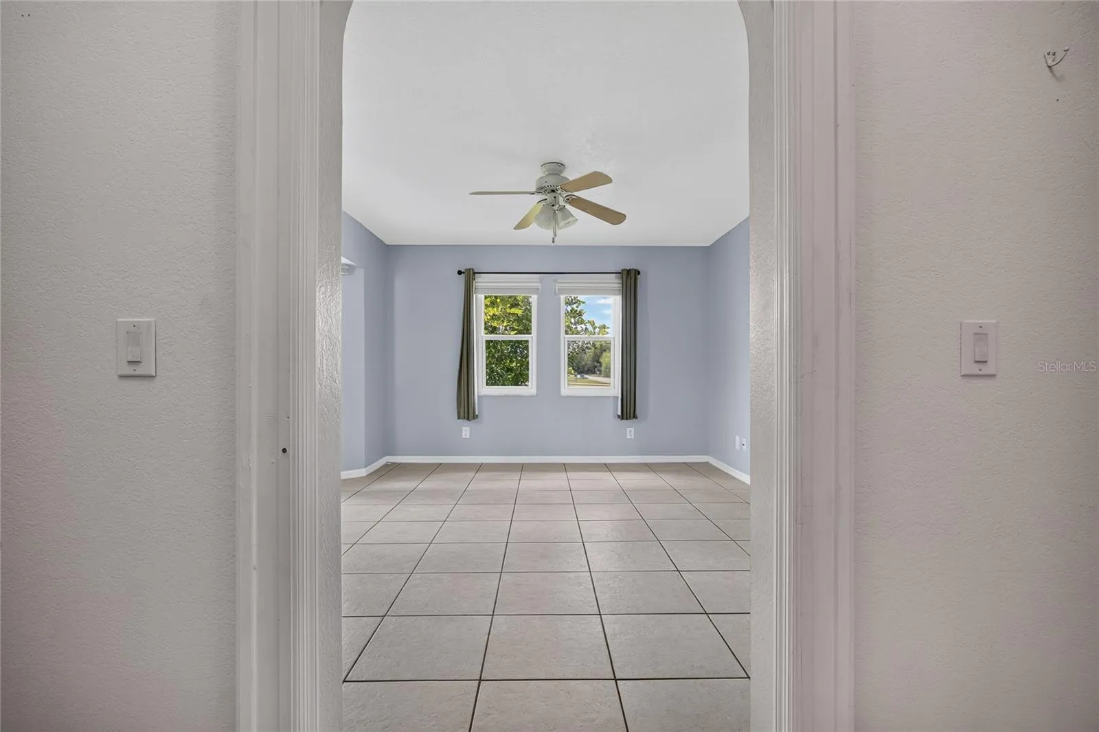 881 RIVIERA LN NW, photo 26