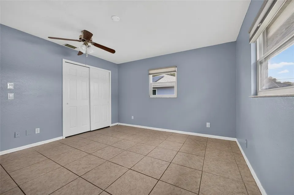881 RIVIERA LN NW, photo 28