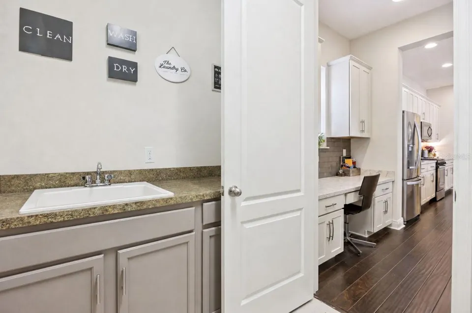 907 EASLEY AVE, photo 27
