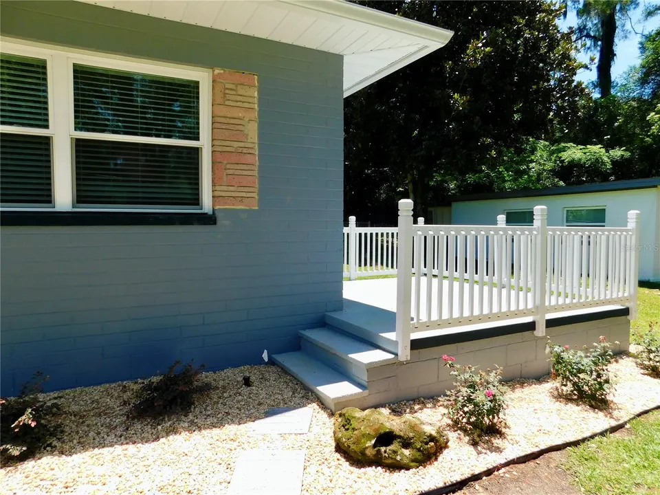 921 NE 13TH AVE, photo 3