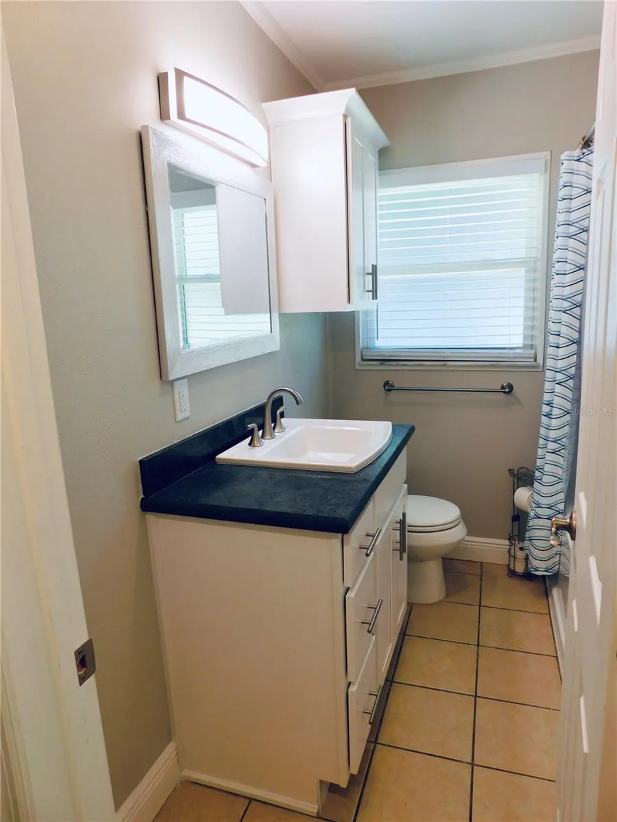 921 NE 13TH AVE, photo 23