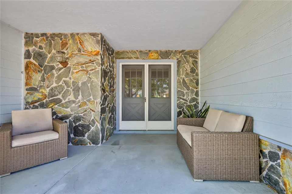 7088 CROWN OAKS DR, photo 5