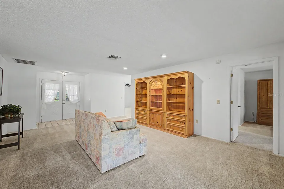 7088 CROWN OAKS DR, photo 7