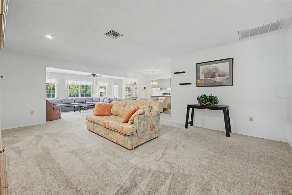 7088 CROWN OAKS DR, photo 10