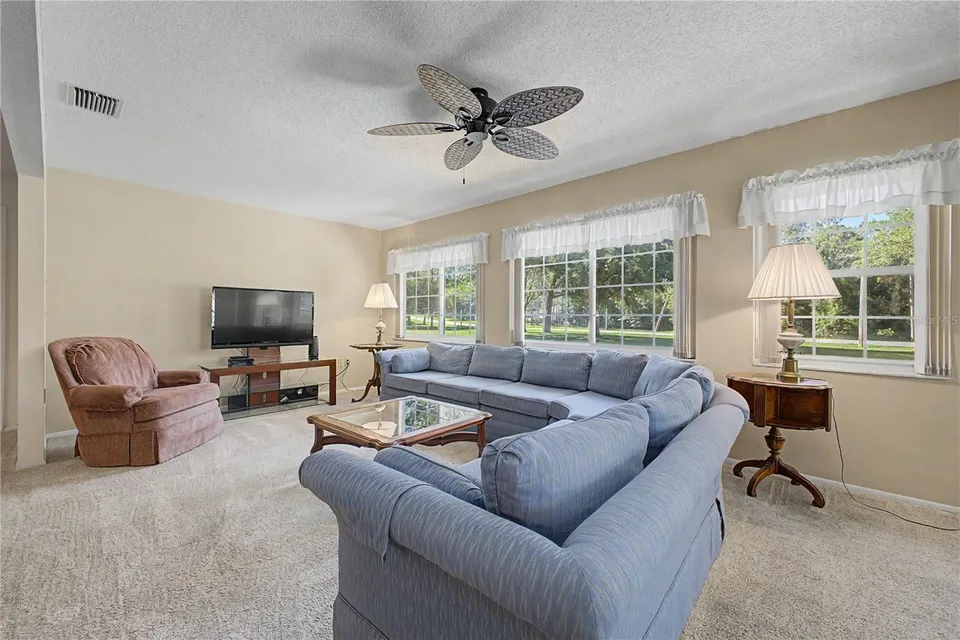 7088 CROWN OAKS DR, photo 15