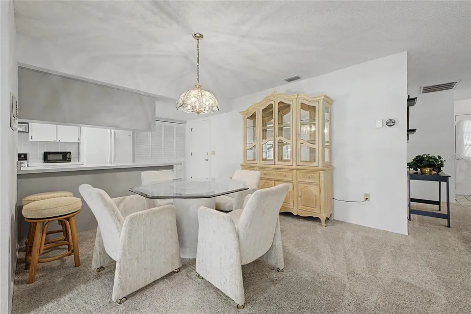 7088 CROWN OAKS DR, photo 16