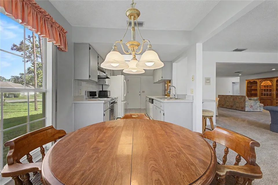 7088 CROWN OAKS DR, photo 21