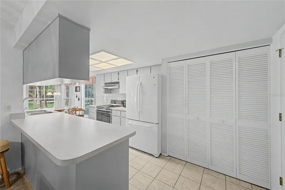 7088 CROWN OAKS DR, photo 25